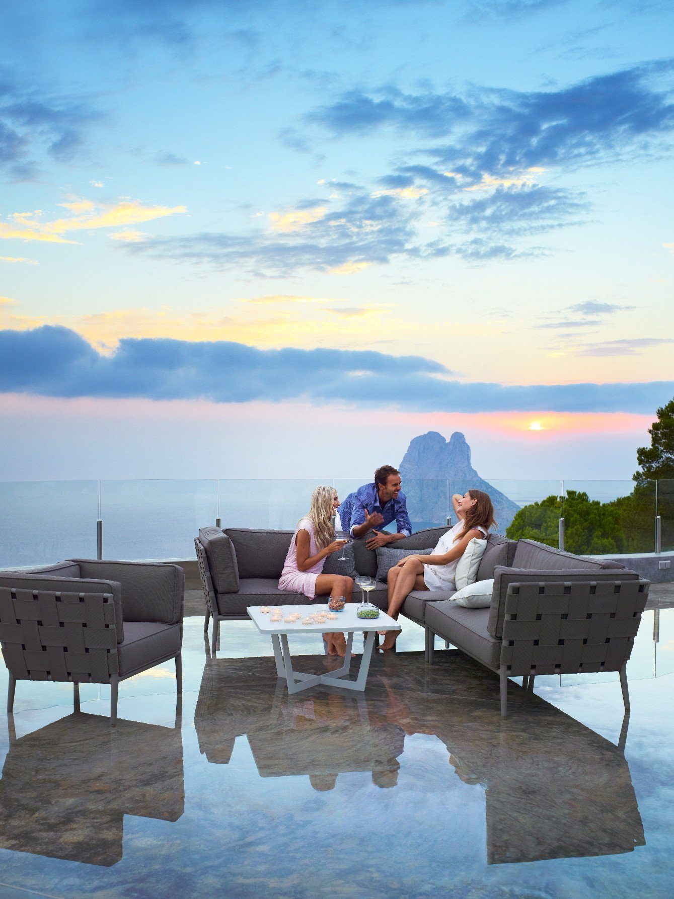 Cane-line CONIC Loungeset mit Loungetisch – Bild 5